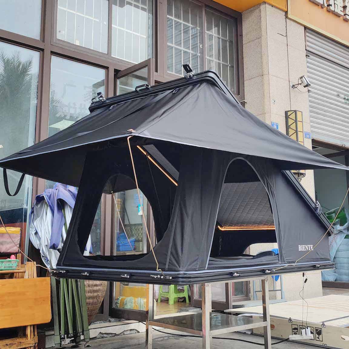 Outdoor Camping Australia - Tenda Atap Mobil Segitiga Aluminium Cangkang